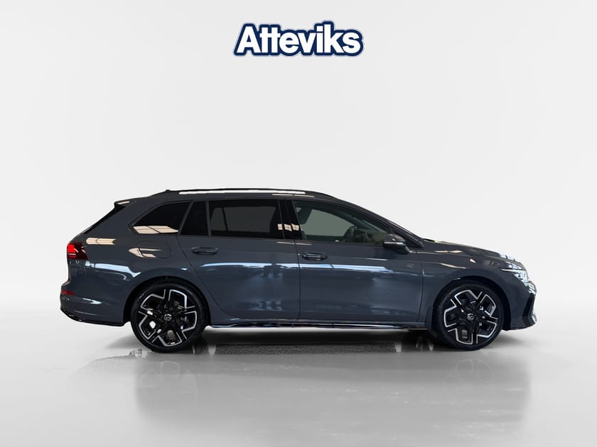 Bild 2 av Volkswagen Golf Sportscombi R-Line TSI 150hk *Drag/Keyless/P.Värm*
