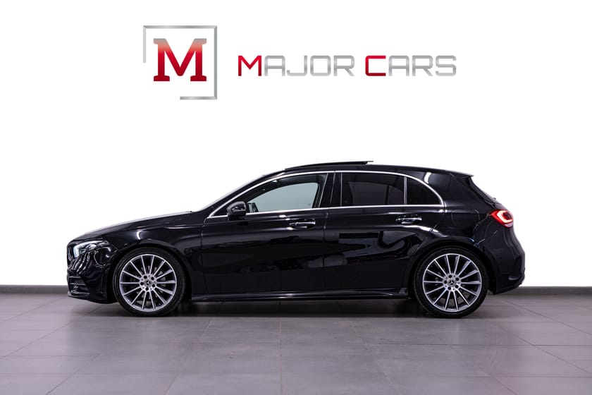 Bild 3 av Mercedes-Benz A 180 d AMG Pano Burmester 360° Ambient Wide Minnespkt
