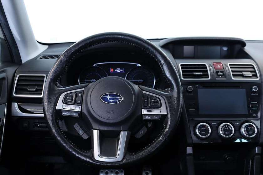Bild 2 av Subaru Forester 2.0 4WD Lineartronic, 241hk, 2017