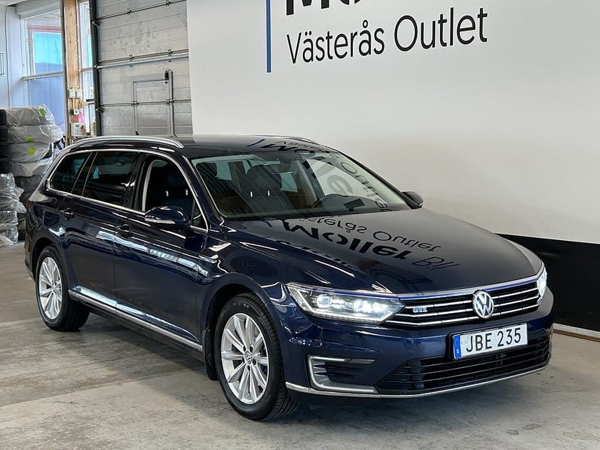 Bild 1 av Volkswagen Passat Variant GTE SC 218hk Drag Värmare Backkamera