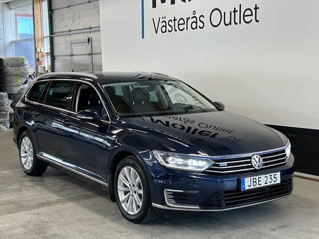 Volkswagen Passat Variant GTE SC 218hk Drag Värmare Backkamera