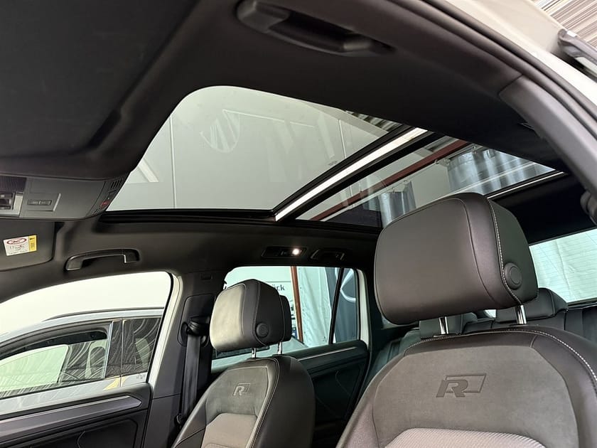 Bild 4 av Volkswagen Tiguan 2.0 TDI 4Motion DSG R-LINE PANO DRAG