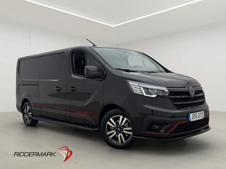 Renault Trafic Skåpbil Racing Spirit L2 Cockpit Drag B-Kamera Moms