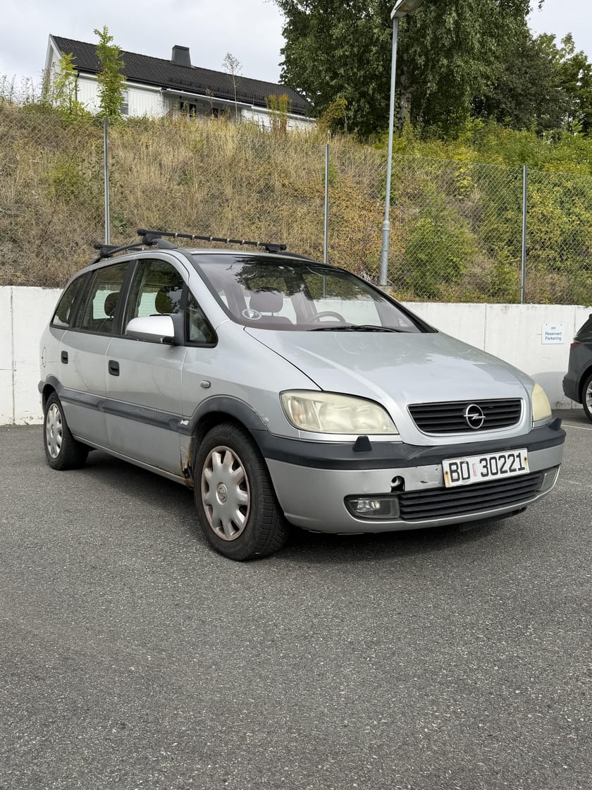 Bilde 2 av Opel Zafira Short Description
