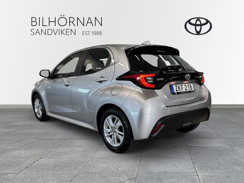 Bild 3 av Toyota Yaris Hybrid 1,5 Active Komfortpaket P-sensorer Vinterhjul