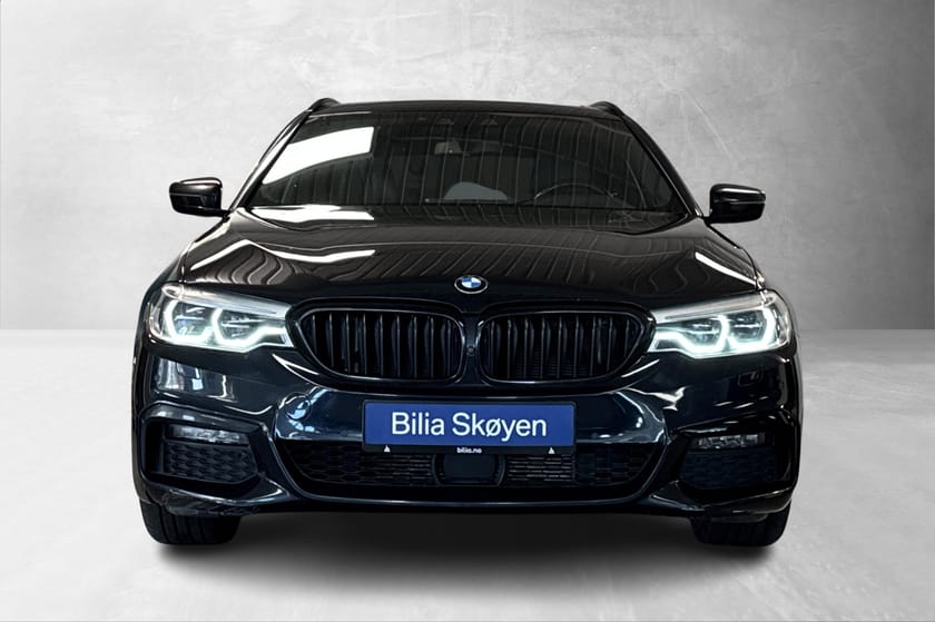 Bilde 2 av BMW 520d xDrive Touring Touring, Nappa, H/K, 20", Pano, 4Hjulsst.