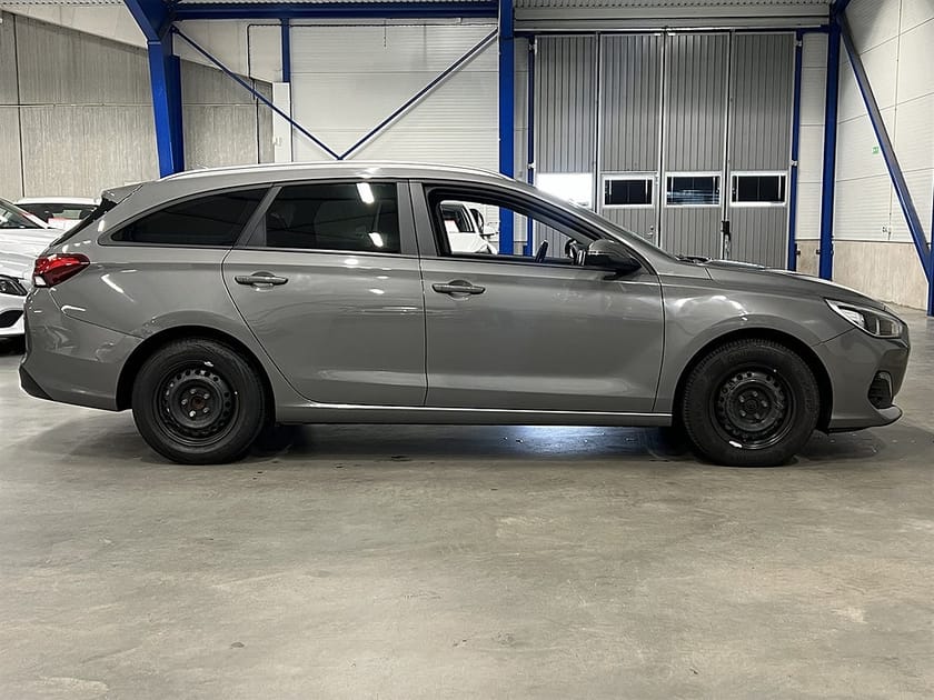 Bild 3 av Hyundai i30 Kombi 1.0 T-GDI blue 120 HK / Life / Backkamera / Drag / CarPlay