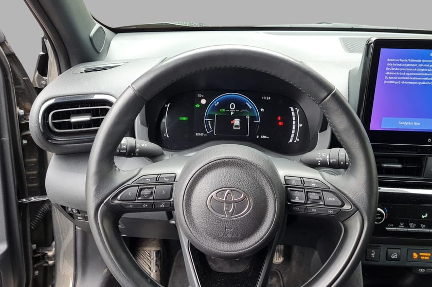 Bilde 5 av Toyota Yaris Cross Hybrid 115 AWD-i Active - LED - Adaptiv cruise - Ryggekam.