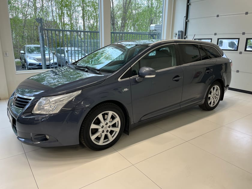 Bild 2 av Toyota Avensis Kombi 