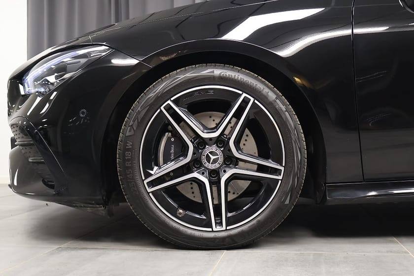 Bild 5 av Mercedes-Benz CLA 200 AMG Advanced Plus Drag LED Night *MOMS*