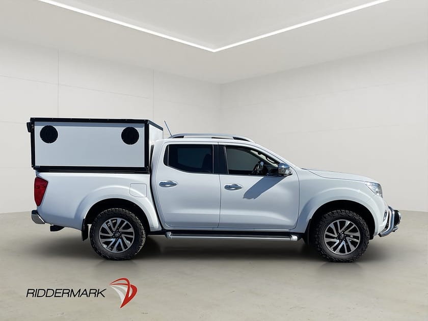 Bild 2 av Nissan Navara Dubbelhytt Tekna 2.3 4WD D-Värm HUNDKÅPA Diff Drag Skinn