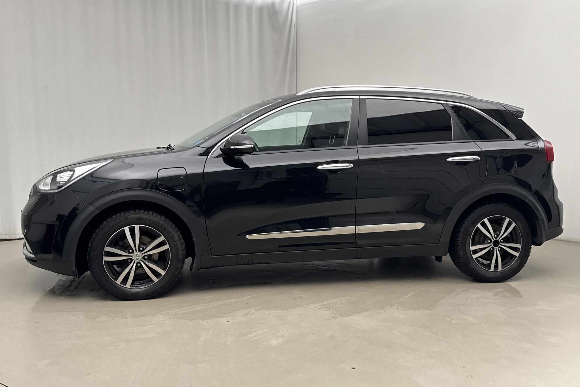 Kia Niro P-HEV 2018, bild 2/10