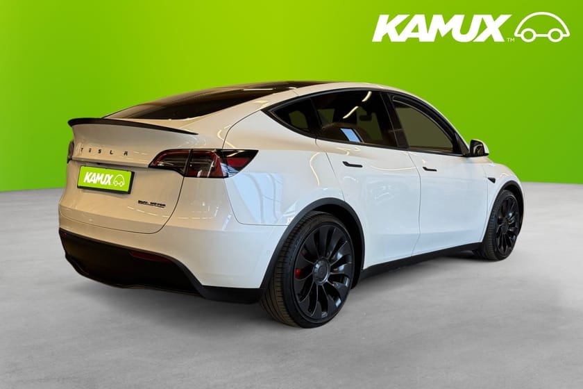 Bild 4 av Tesla Model Y Performance 534hk Uppgraderad Autopilot Pano 360°