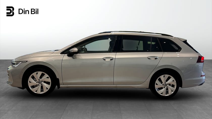 Bild 2 av Volkswagen Golf Sportscombi eTSI 150hk DSG Edition Dragkrok