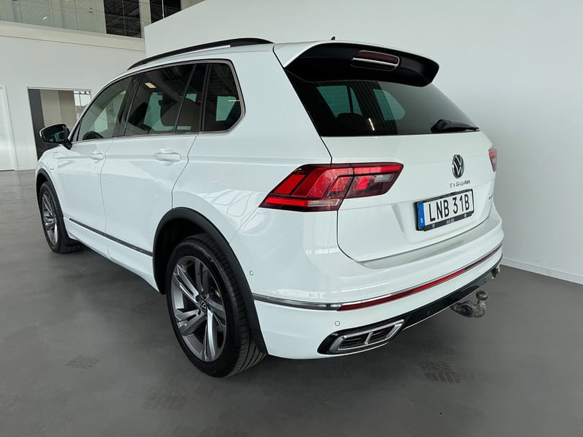 Bild 3 av Volkswagen Tiguan eHybrid 1.4 TSI R-Line | Cockpit | Drag |