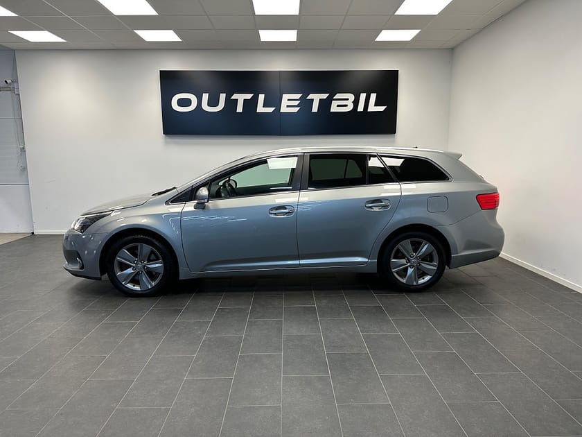 Bild 2 av Toyota Avensis Kombi