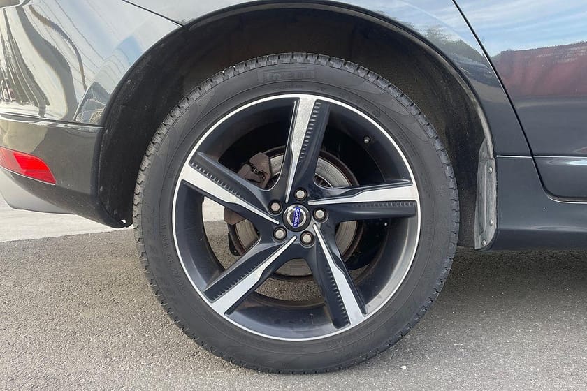 Bild 5 av Volvo XC60 D5 AWD Geartronic Black R Polestar Pano B-kam Keyless