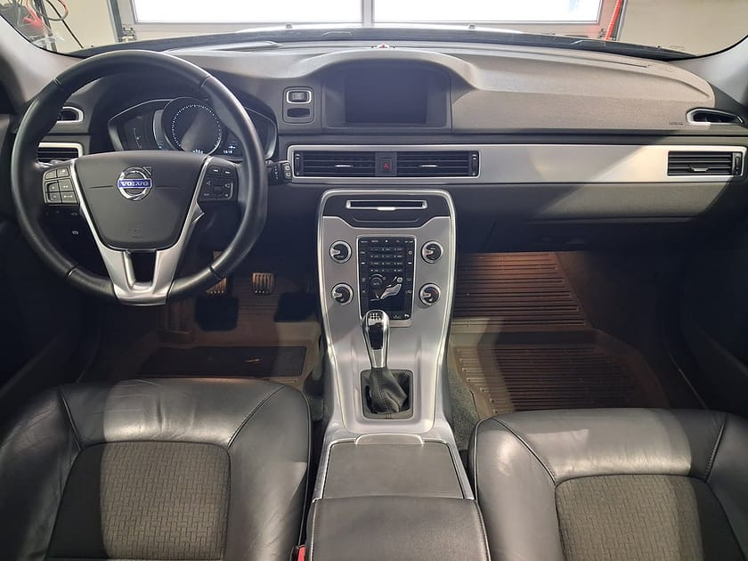 Bild 5 av Volvo V70 D4 Classic Momentum 181HK