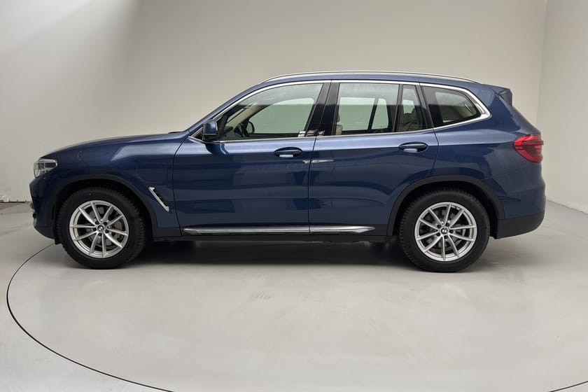 Bild 2 av BMW X3 xDrive30e 292hk Luxury Line Panorama 360° Drag