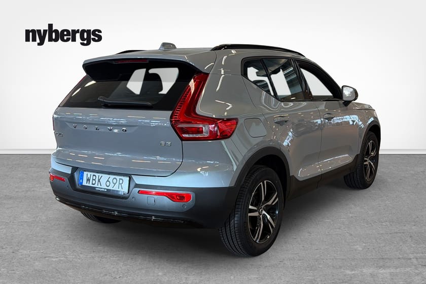 Bild 4 av Volvo XC40 B3 FWD Bensin Plus Dark