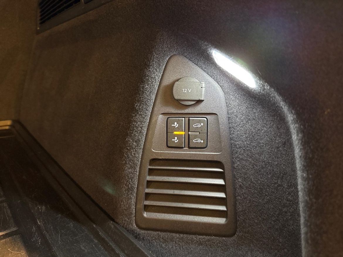 Volkswagen Volkswagen Touareg R eHybrid — bild 26