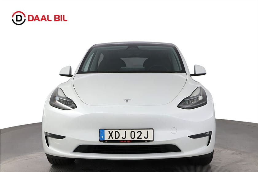 Bild 2 av Tesla Model Y Long Range AWD 77 kWh 514HK AUTOPILOT DRAG B-KAM PANO