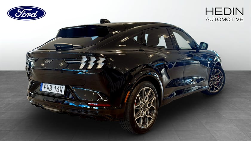 Bild 2 av Ford Mustang Mach-E GT Long Range AWD 487HK DEMO | Panorama | B&O | Magneride | 20"