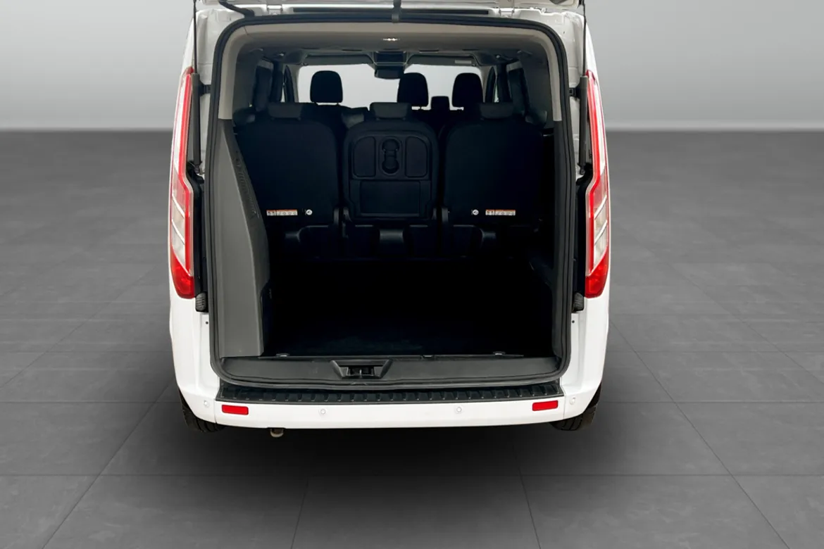Ford Tourneo Custom 320