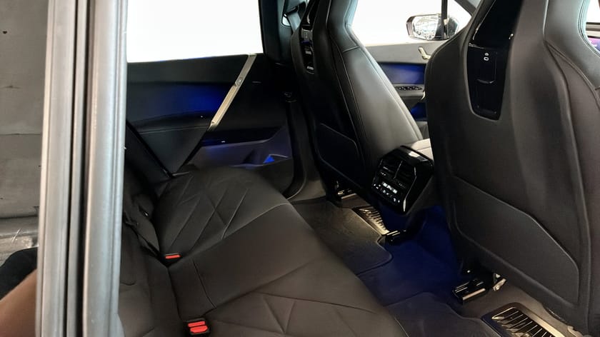 Bild 5 av BMW iX xDrive50 Sportpaket 360 Kamera H/K Head Up Drag