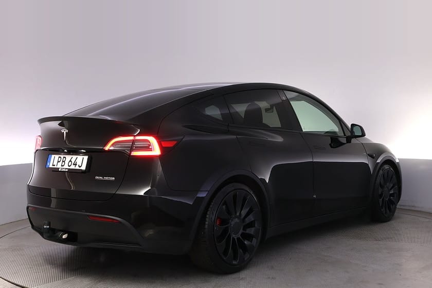 Bild 5 av Tesla Model Y Performance Autopilot Panorama Drag