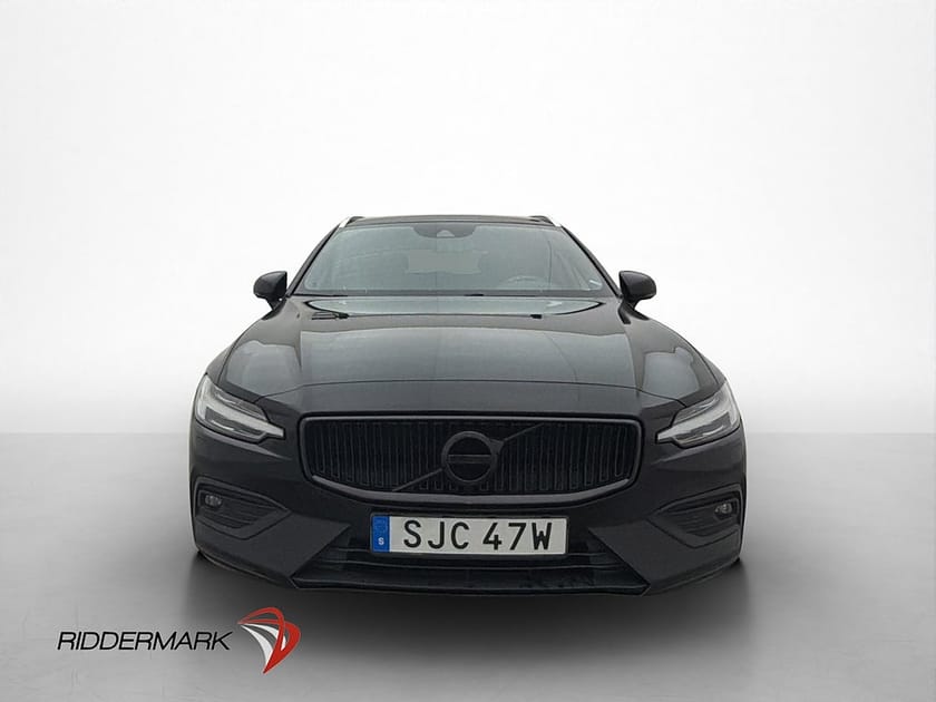 Bild 2 av Volvo V60 D4 Momentum Drag Värmare Kamera CarPlay Keyless