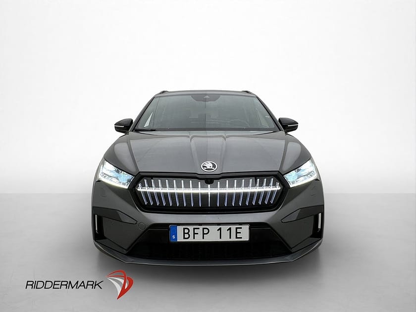 Bild 3 av Škoda Enyaq iV 80x Skoda Sportline 360° Adaptiv Alcantara Navi Drag
