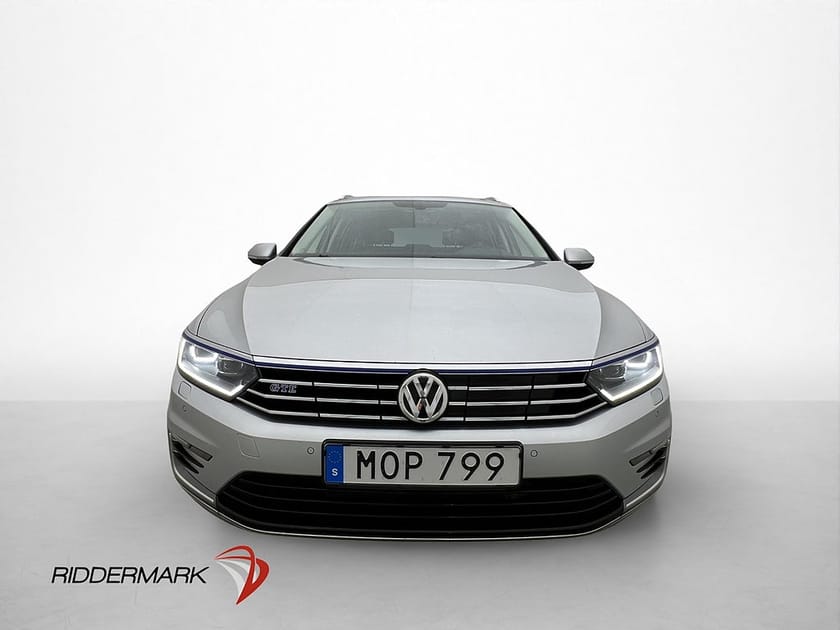 Bild 2 av Volkswagen Passat Variant GTE 218hk Executive Buisness Cockpit Drag
