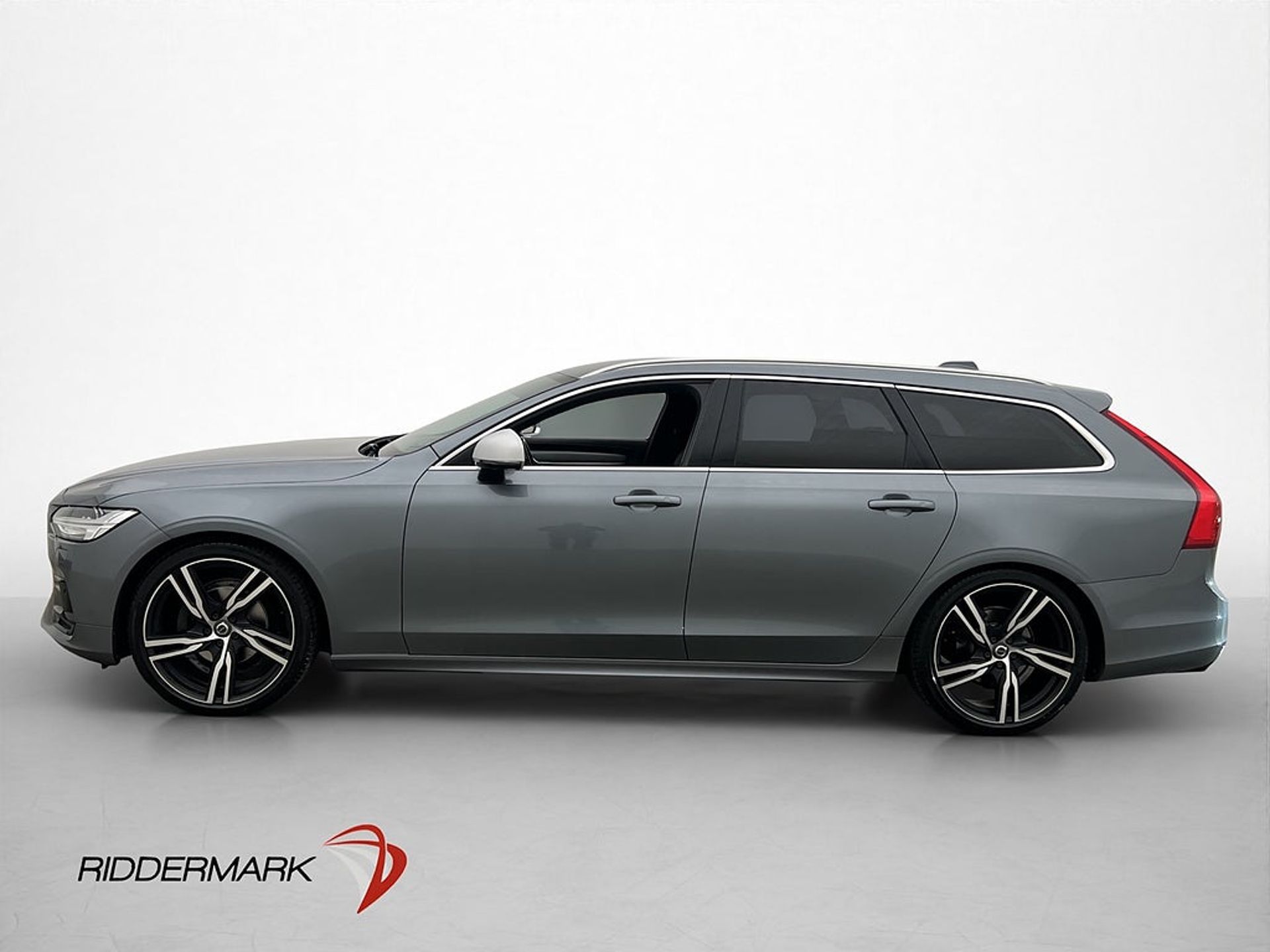 Volvo V90 190hk R-Design VOC 360° H/K 2019, bild 4/10