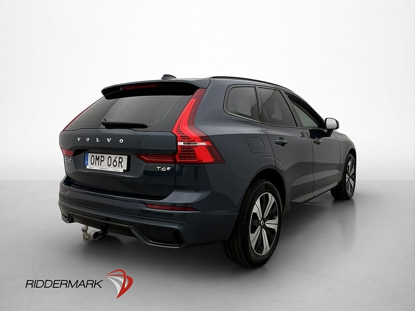 Bild 5 av Volvo XC60 T6 Plug-In Hybrid AWD Plus Dark B&W Pano Drag HUD