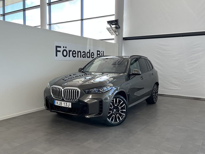 Bild 1 av BMW X5 xDrive50e 3,95 ränta M Sport Drag H/K Panorama