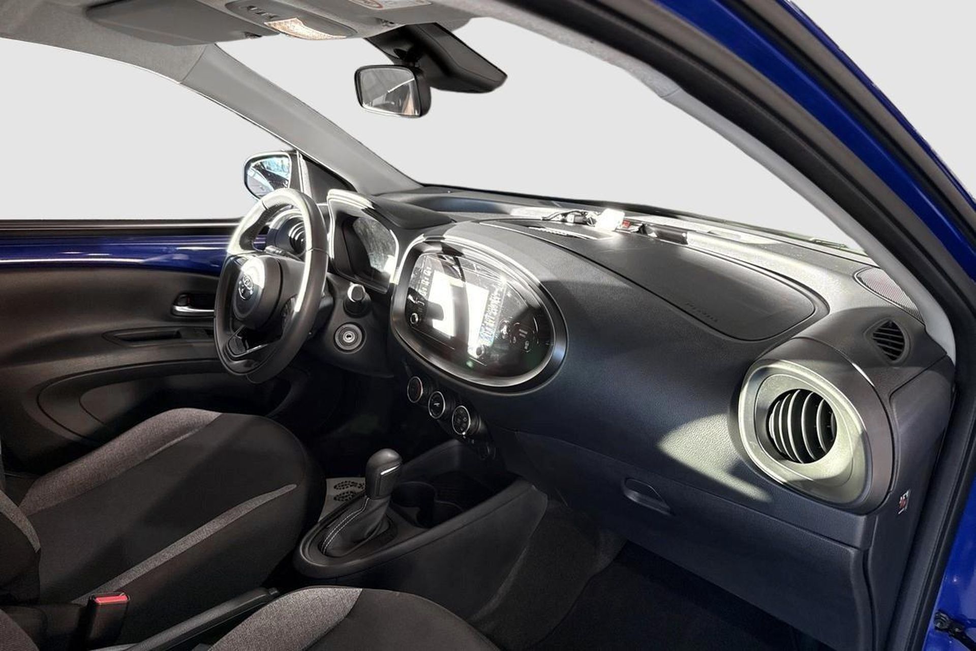 Toyota Aygo X 1.0 VVT-i Play 2023, kuva 7/10