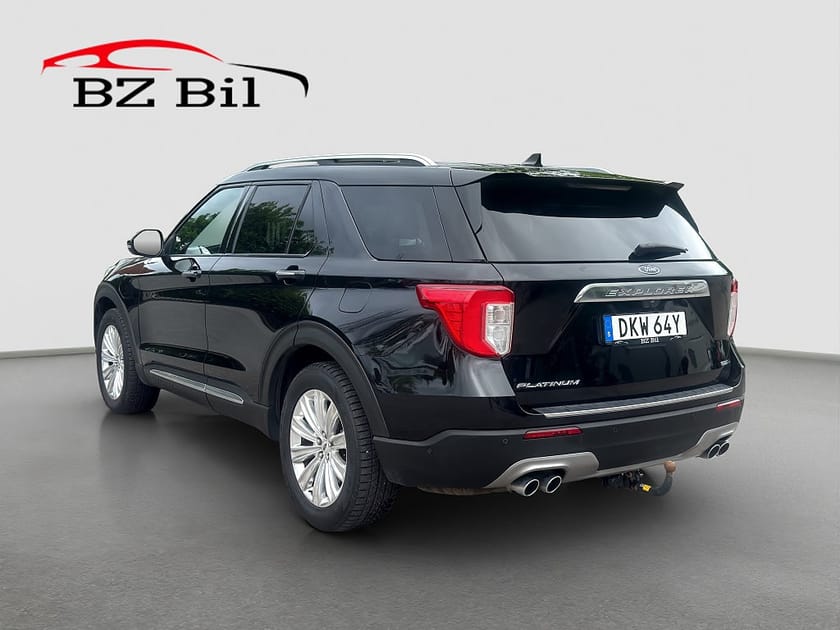 Bild 3 av Ford Explorer Plug-In Hybrid Platinum Pano 7-sits Drag B&O Massage