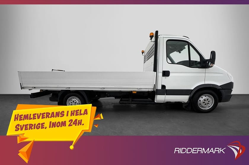 Bild 2 av Iveco Daily 35C14 NP Chassi Cab 3.0HPI FLAKBIL M-Värmare B-Kamera MOMS Låga-mil