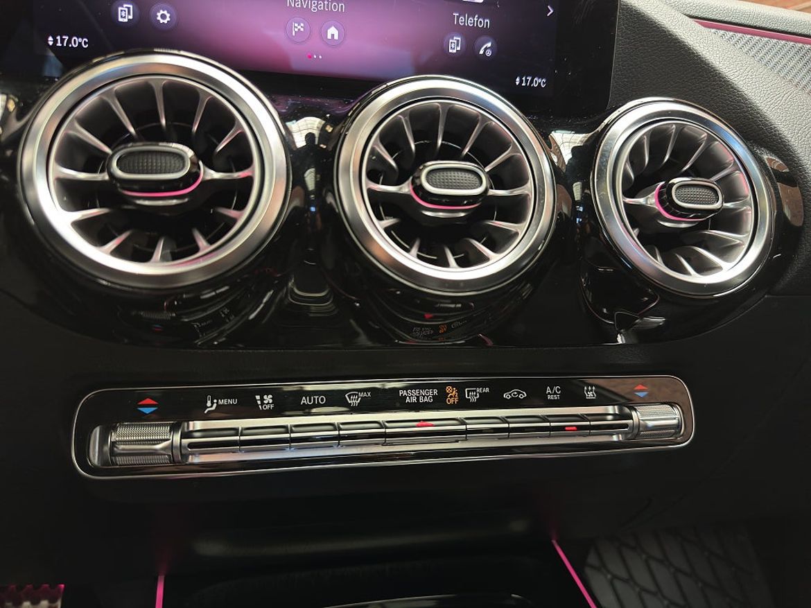 Mercedes-Benz GLA 250 e, bild 18 av 18