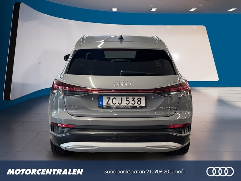 Bild 4 av Audi Q4 45 e-tron quattro PROLINE 195,00 KW