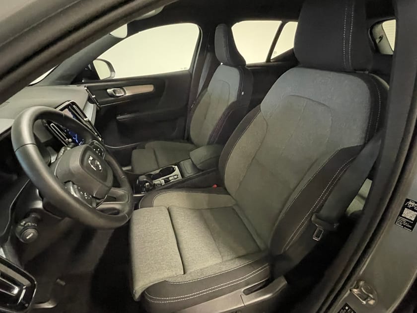 Bild 5 av Volvo XC40 B4 FWD Bensin Plus Dark Drag
