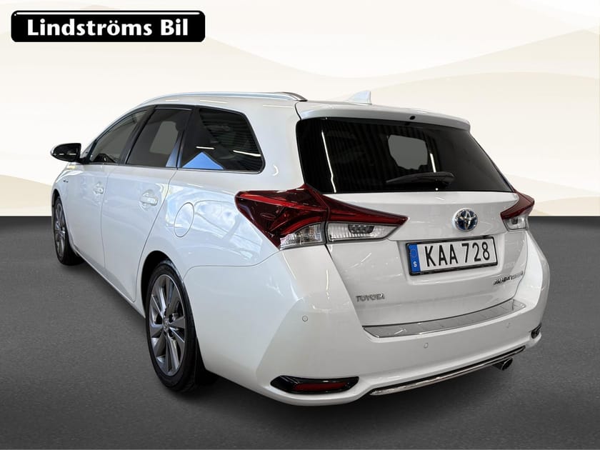 Bild 4 av Toyota Auris Touring Sports Hybrid 1,8 Executive Vhjul *PÅ VÄG IN*