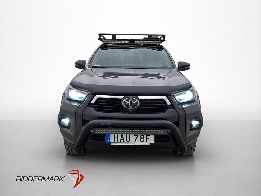 Bild 5 av Toyota Hilux Dubbelhytt Invincible 2.8 4WD Dragkrok JBL Diff Kåpa Moms