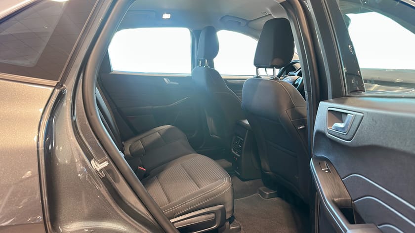 Bild 5 av Ford Kuga Plug-In Hybrid TITANIUM 2.5 FWD 225HK CVT