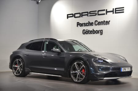 Porsche Taycan 4S Cross Turismo / Offroad-Design / Innodrive / Bose
