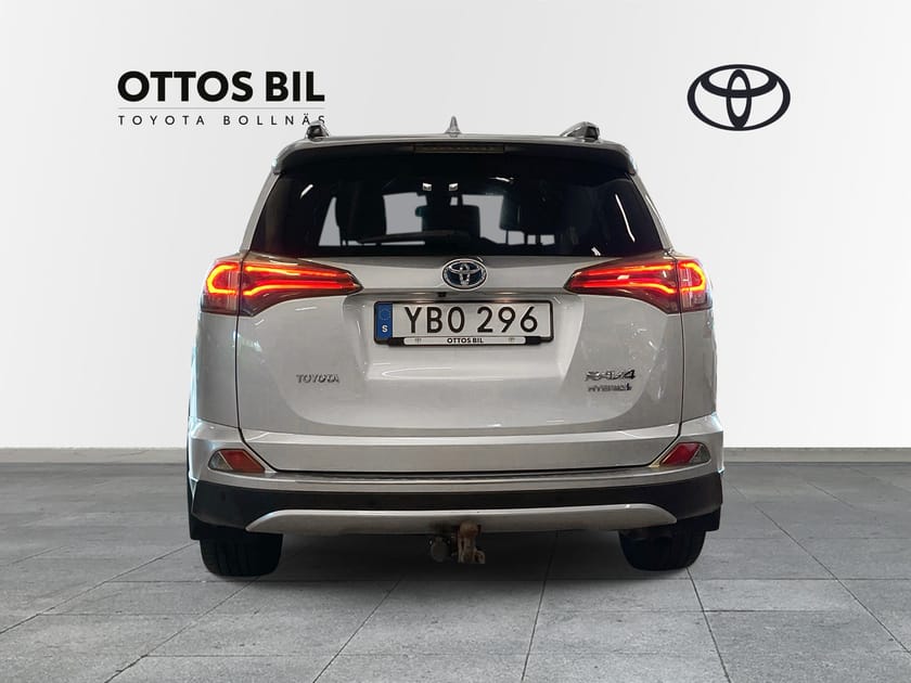 Bild 4 av Toyota RAV4 Hybrid 2.5 Dual VVT-i AWD-i E-CVT, 197hk - Active Plus / V-hjul, Drag, MoK