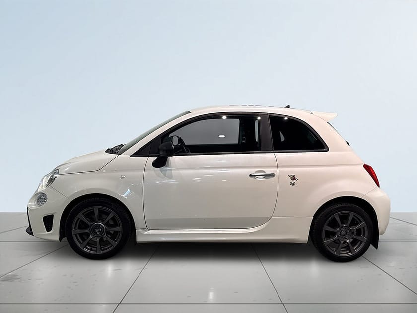 Bild 4 av Abarth 595 1.4 T-JET 16V Motorvärmare 145hk S/V-hjul