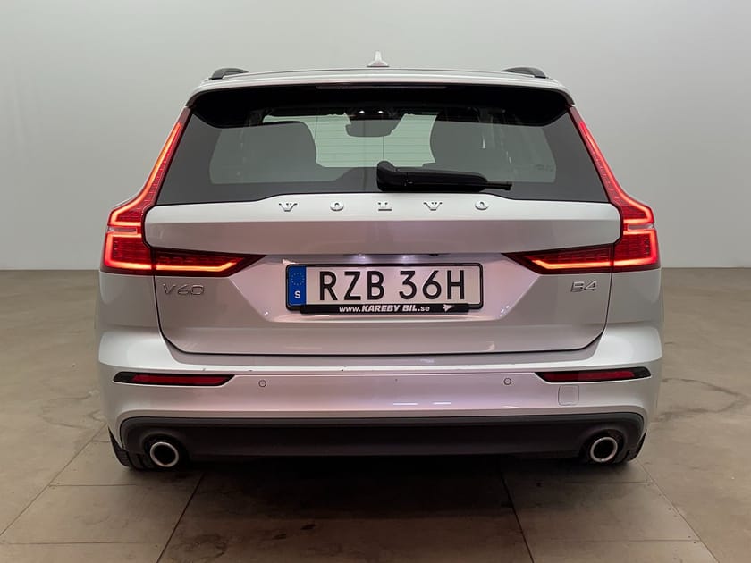 Bild 5 av Volvo V60 B4 Geartronic Momentum Adv Navi Pro H/K B-kamera