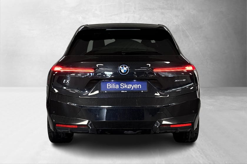 Bilde 3 av BMW iX xDrive40